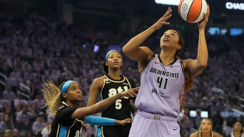 Angered over a.m. WNBA Finals tip-off, Chicago bar owner opens early to fans anyway, to "cause a ruckus" — Savannah Business news